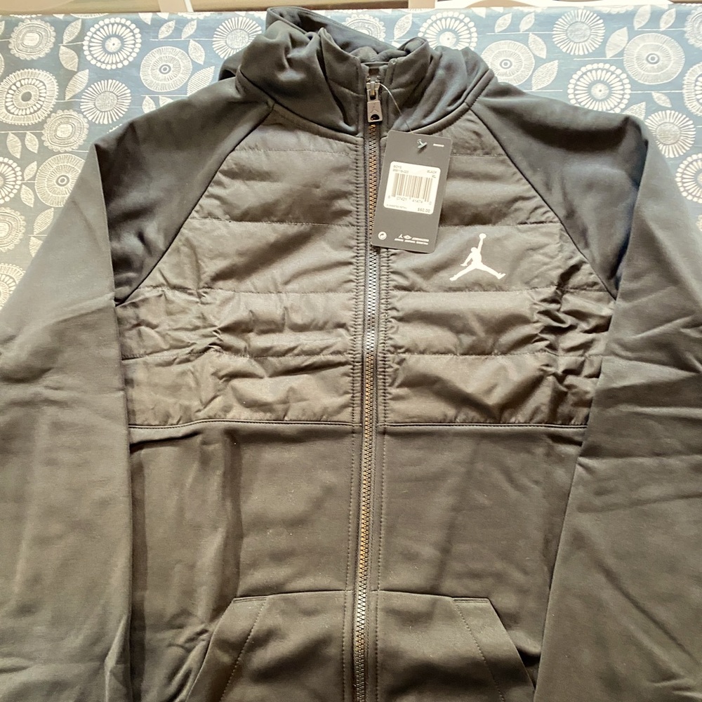 Boys Nike Therma Coat. Black. Brand new with tags! Size XL.